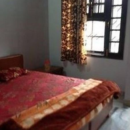 Raja Guest House Jalandhar Bagian luar foto